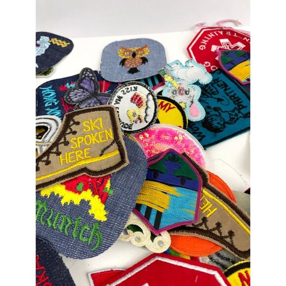 150 PC Assorted Sewing Applique Patches Iron on Sew On NEW Mixed Sequin Crafting - Picture 10 of 16